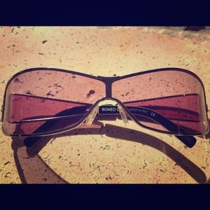 Romeo Gigli Bono U2 sunglasses